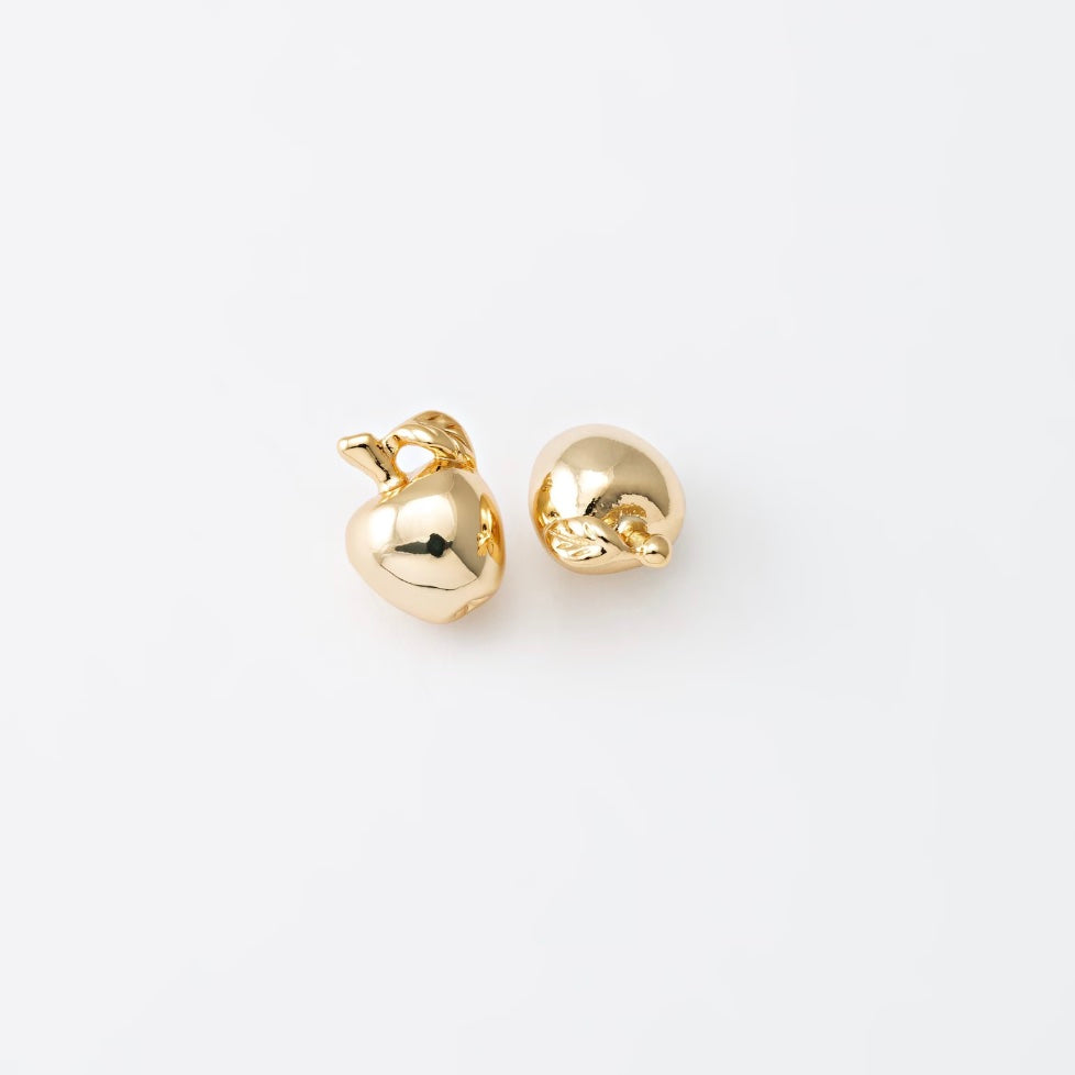 THE GOLDEN APPLE CHARM