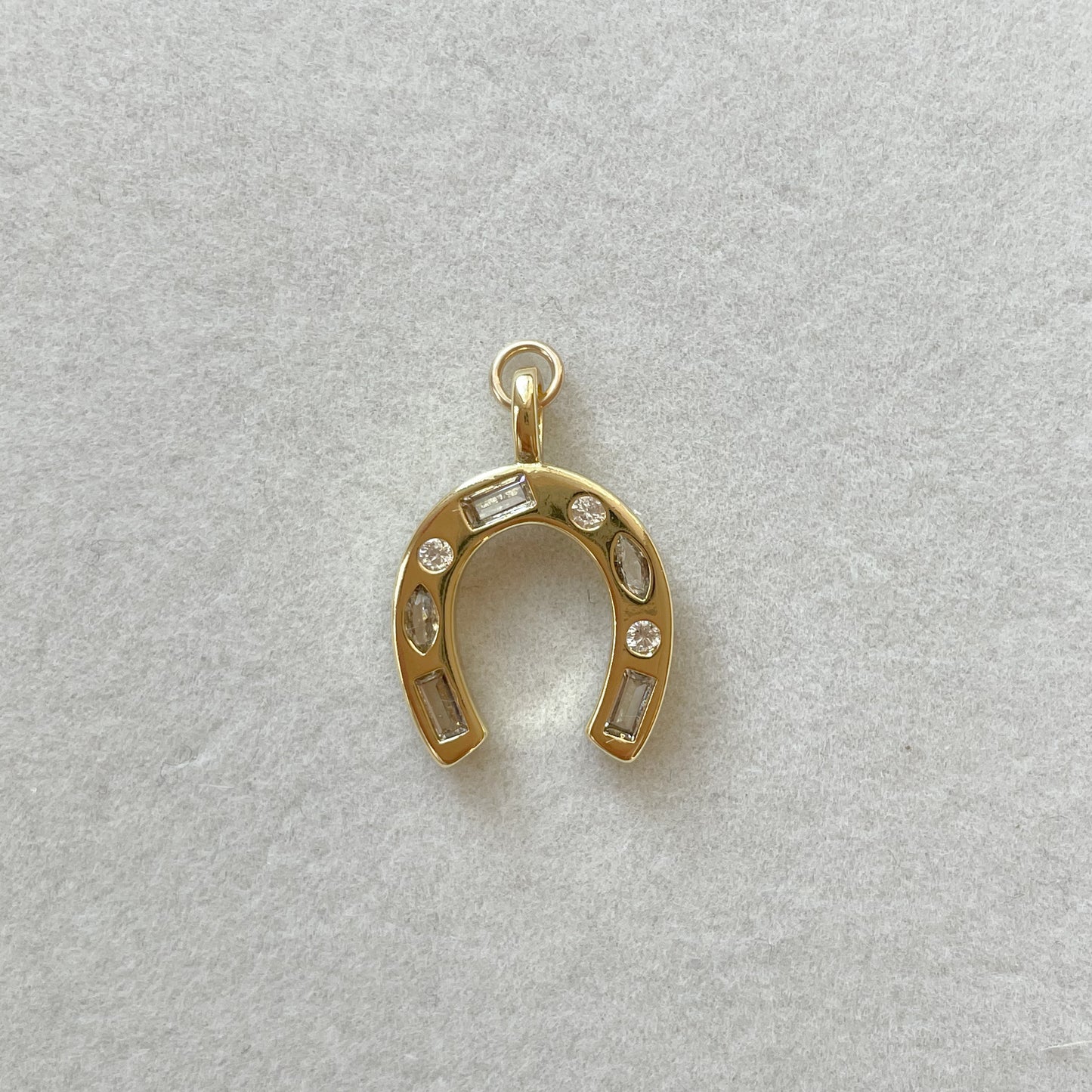 GEMSTONE HORSESHOE CHARM