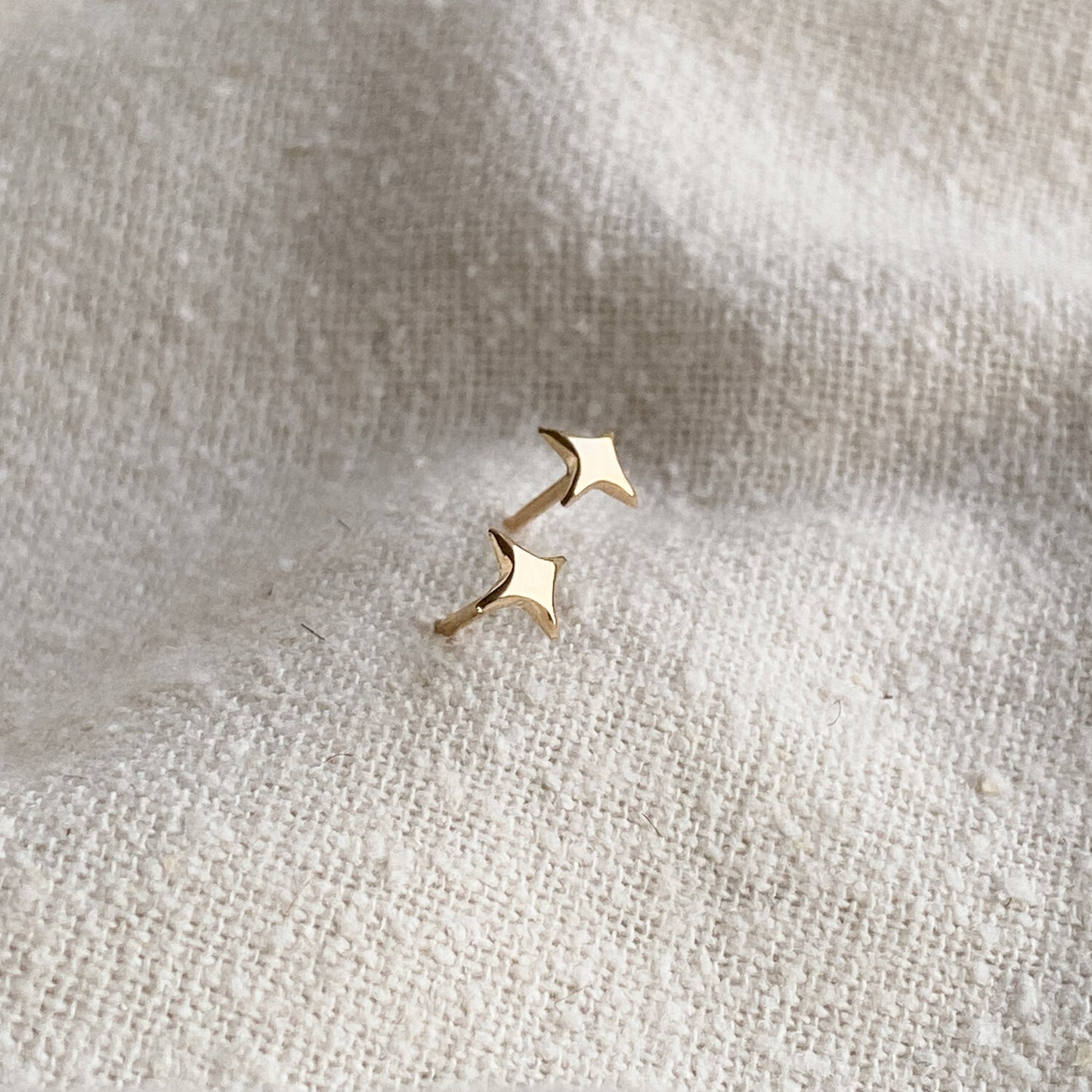 14K GOLD FALLING STAR STUDS