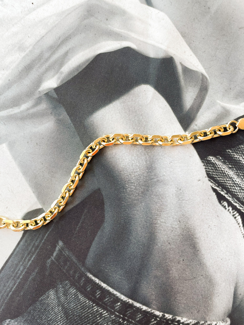 CHUNKY LINK CHARM BRACELET