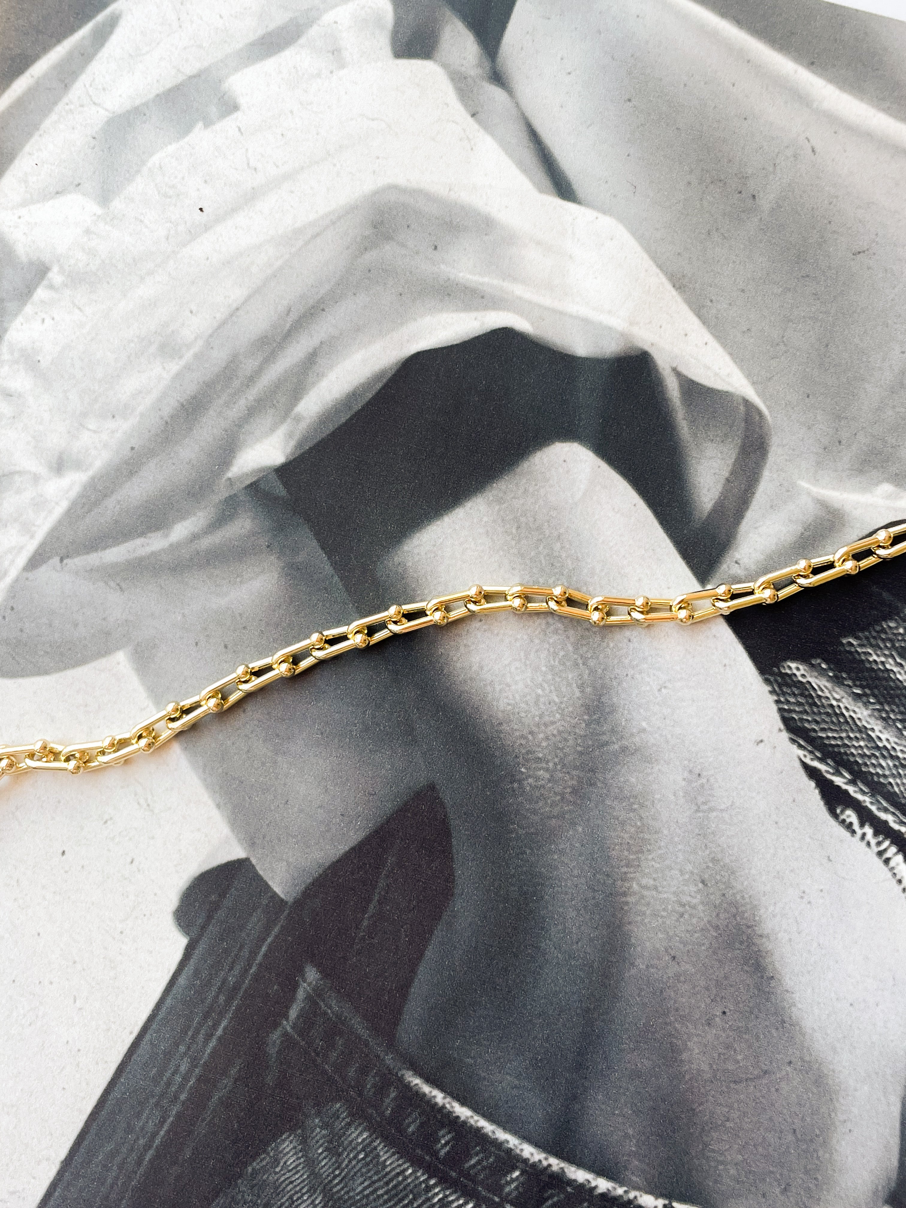 LUXE LINK CHARM BRACELET