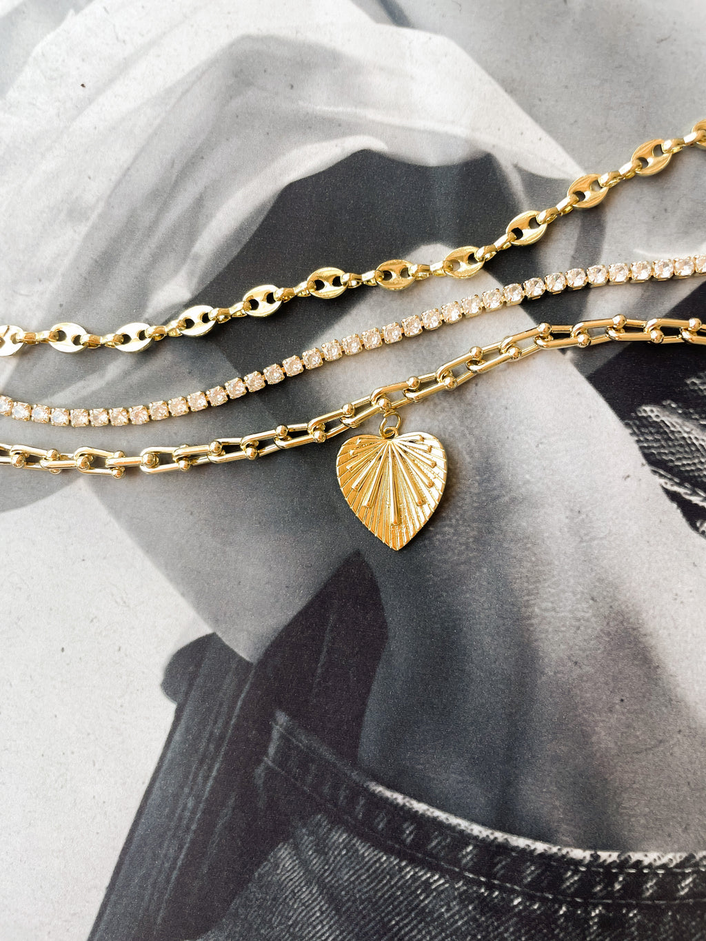 LUXE LINK CHARM BRACELET
