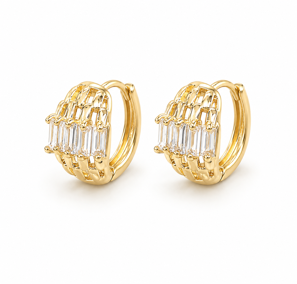 Lucia Hoops