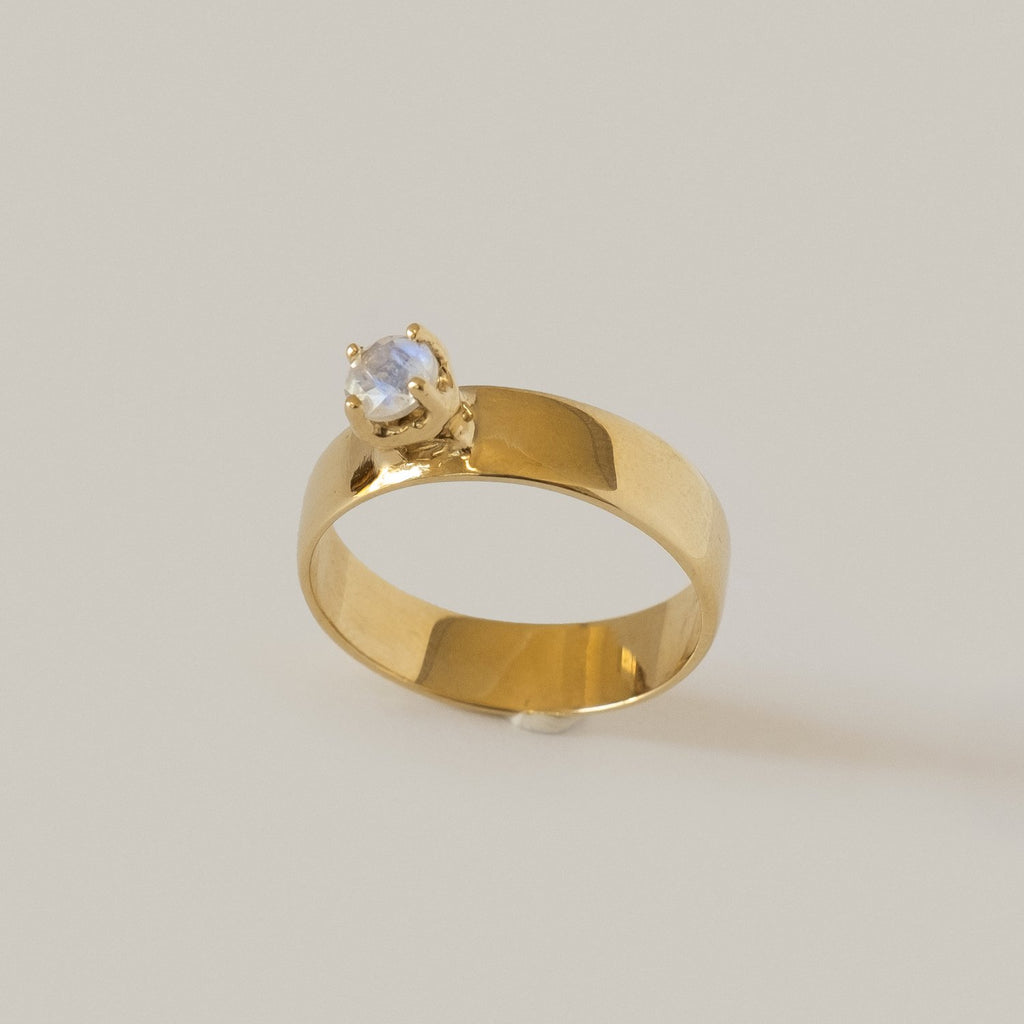LUCINDA MOONSTONE RING