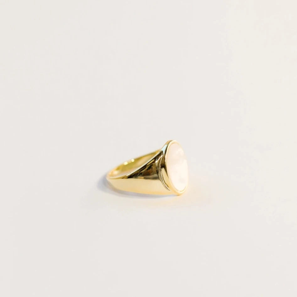 PEARL SIGNET RING