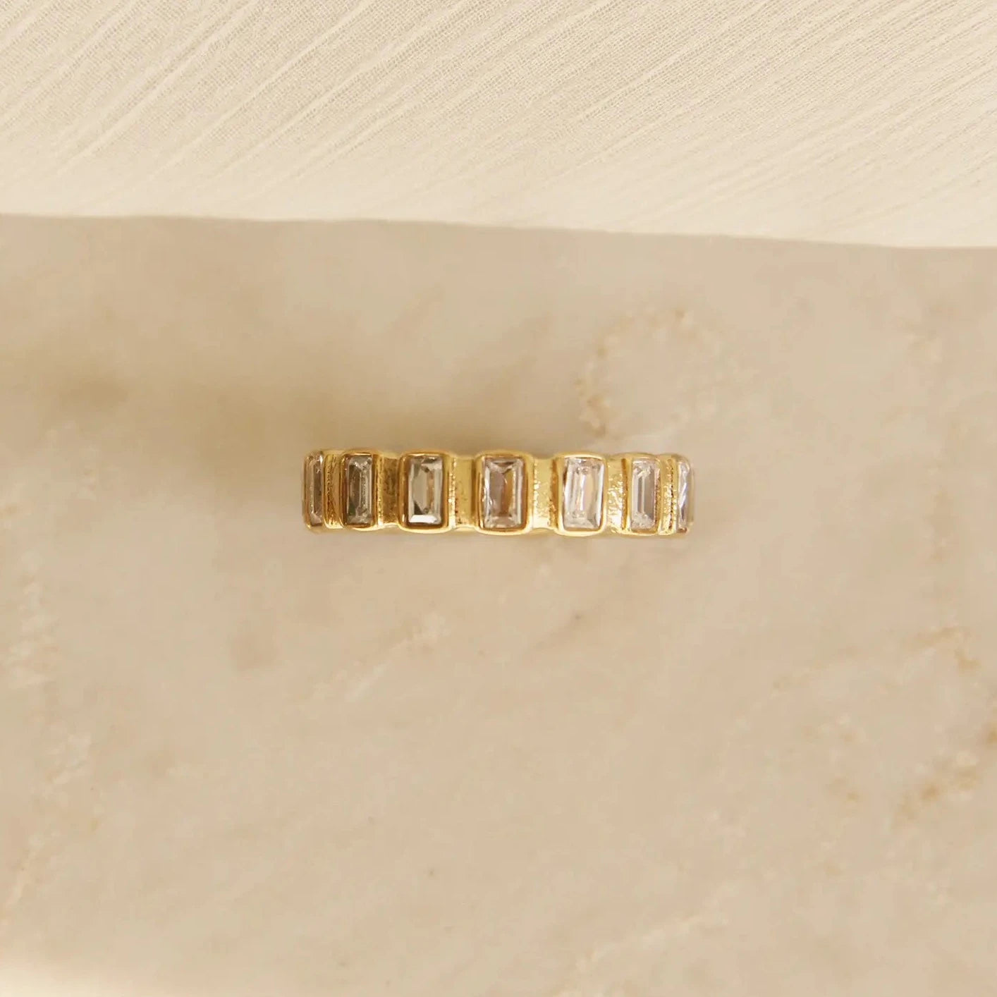 BAGUETTE ETERNITY BAND