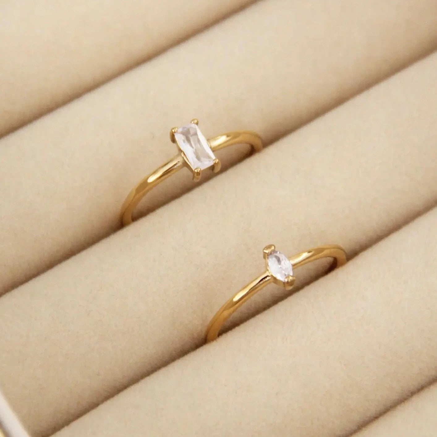 BAGUETTE RING