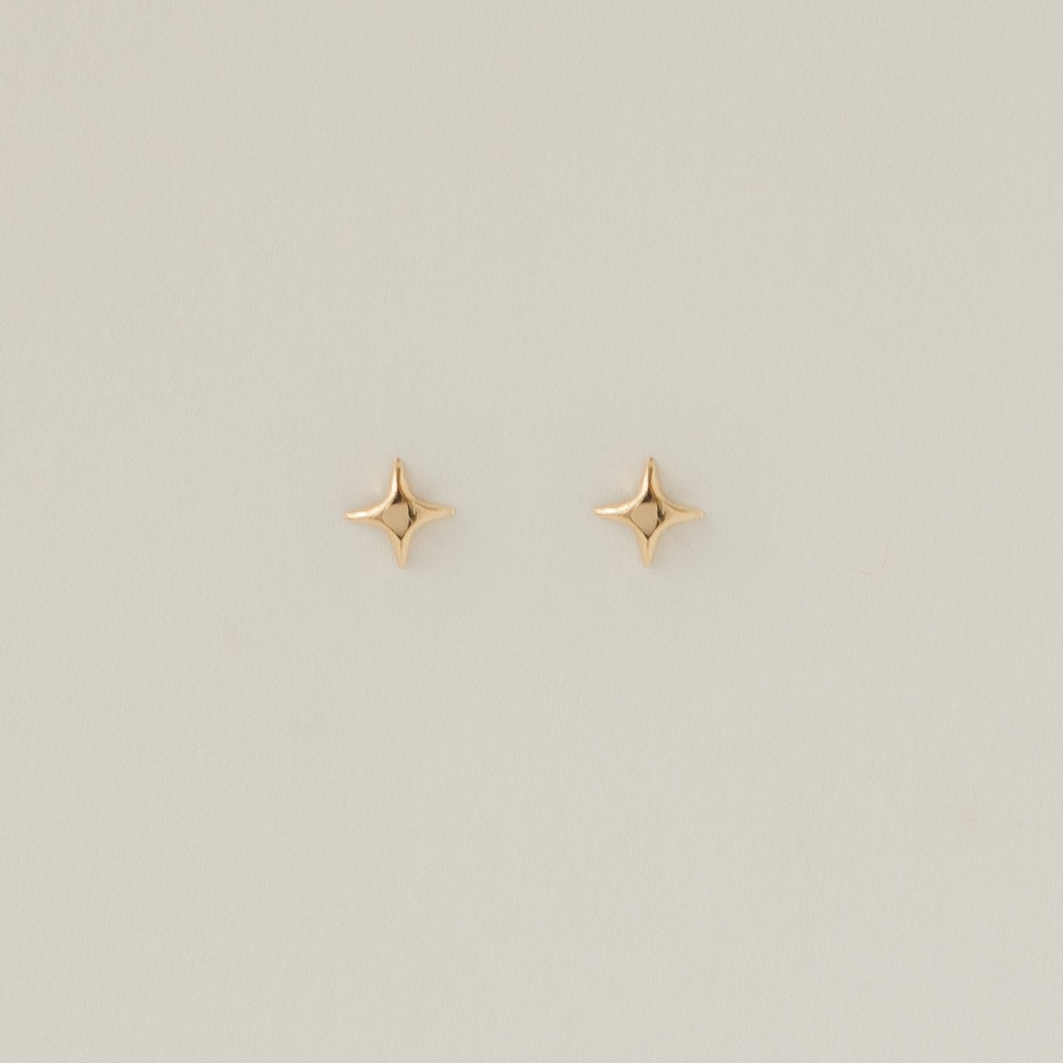 14K GOLD FALLING STAR STUDS
