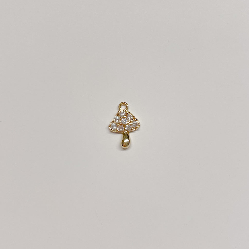PAVÉ MUSHROOM CHARM