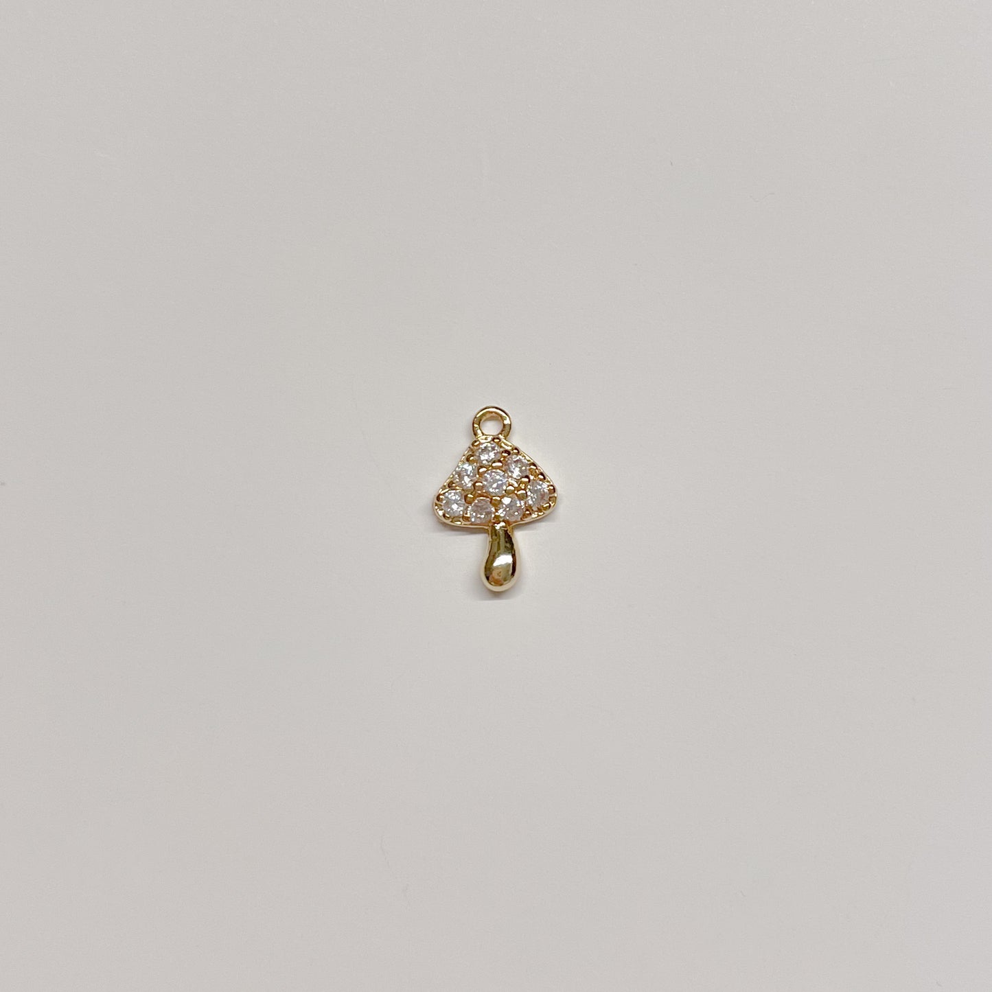 PAVÉ MUSHROOM CHARM